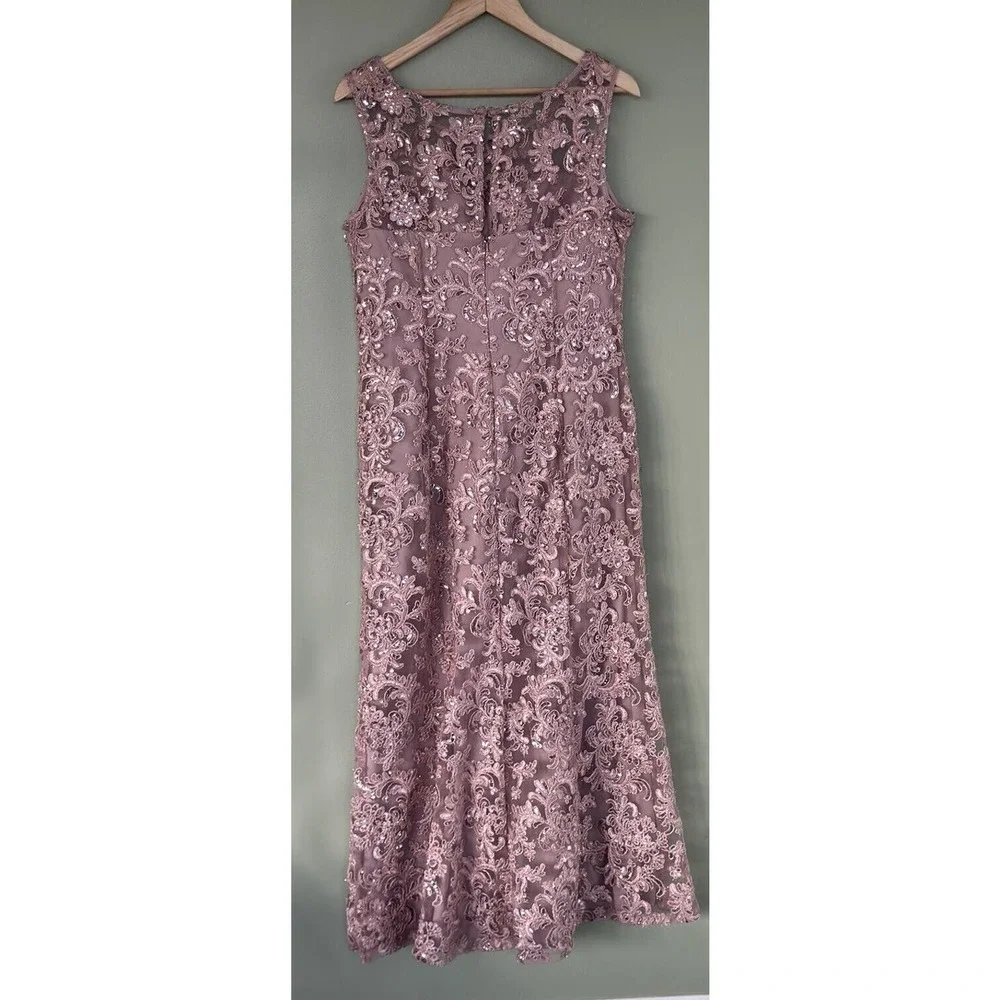 Alex Evenings Dress Gown Midi Size 12 Embroidered Formal Illusion Neckline Pink﻿ - Picture 7 of 8